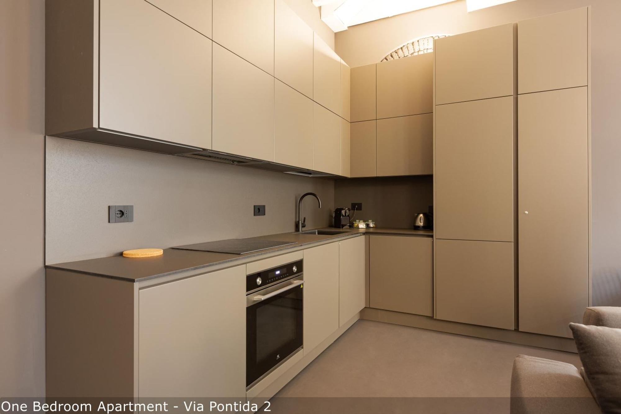 Brera Apartments In Moscova ميلان الغرفة الصورة